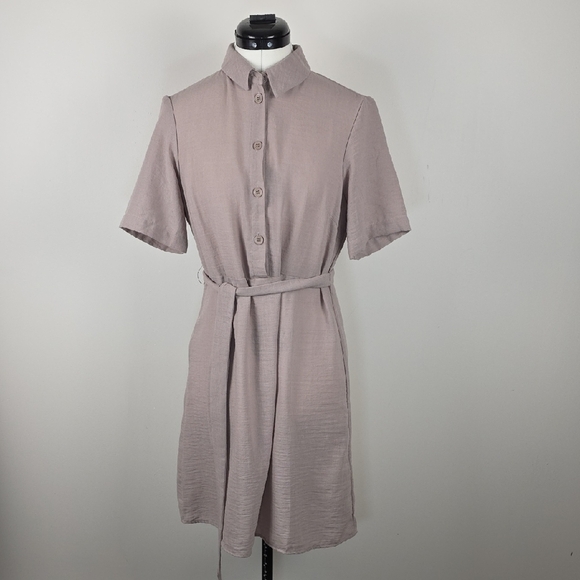 PIECE Short Sleeve Button Front Belted Shirt Dress Taupe Size S NWT - Picture 1 of 8